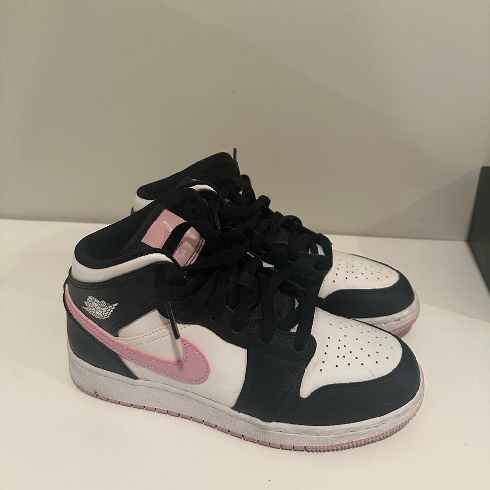 Nike Kids' Black, White, and Pink Jordan Mids